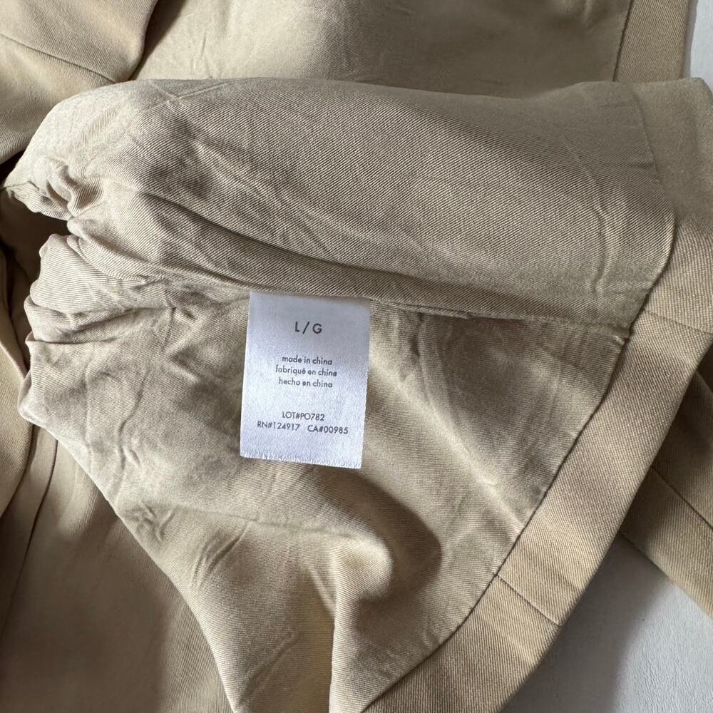 WeWoreWhat Boxy Cropped Blazer in Oat Size L - Picture 8 of 12